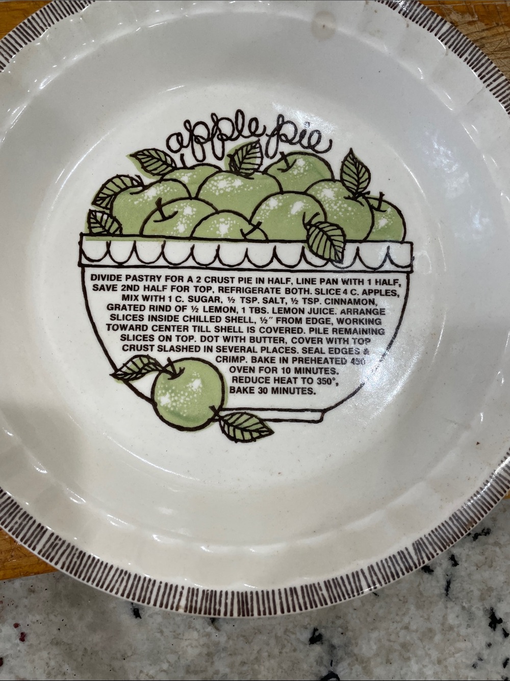 Vintage ceramic Apple pie baking dish